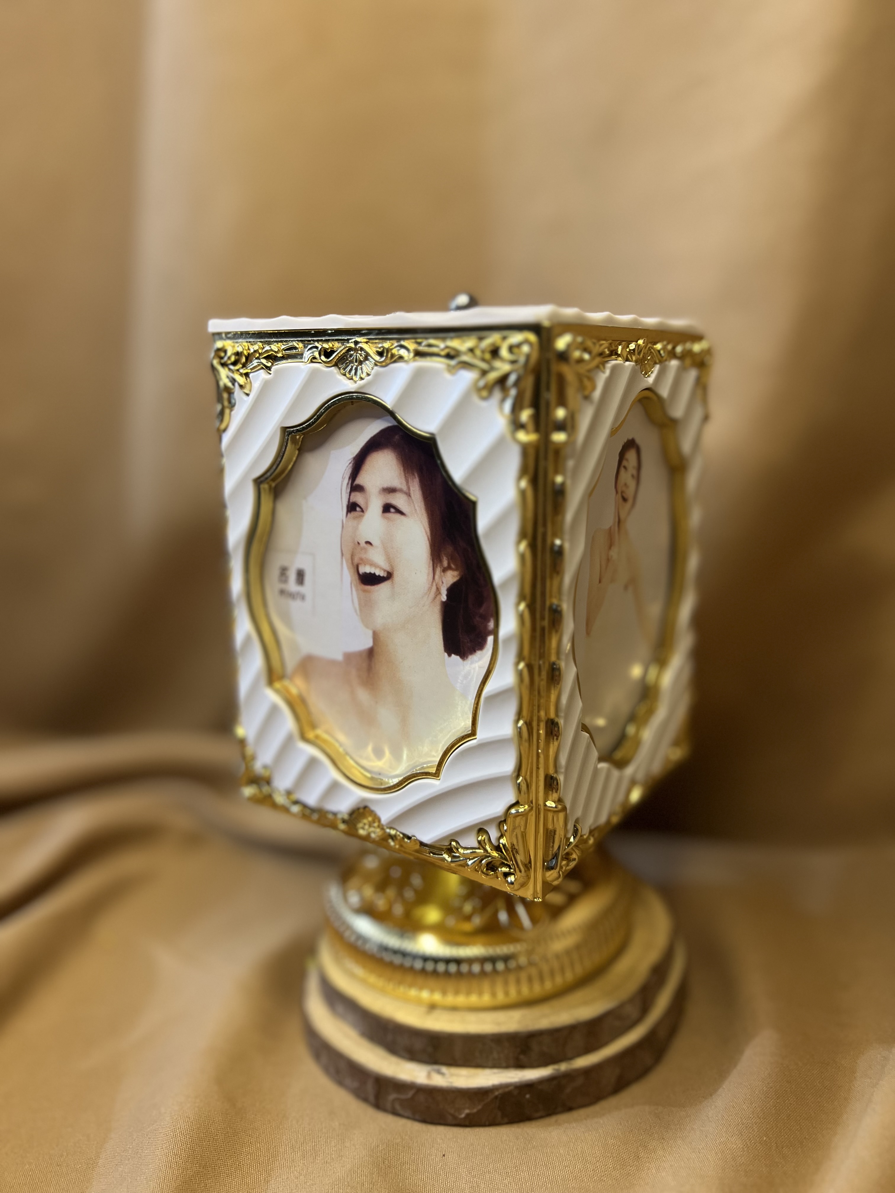 ✨ صندوق الذكريات الموسيقي