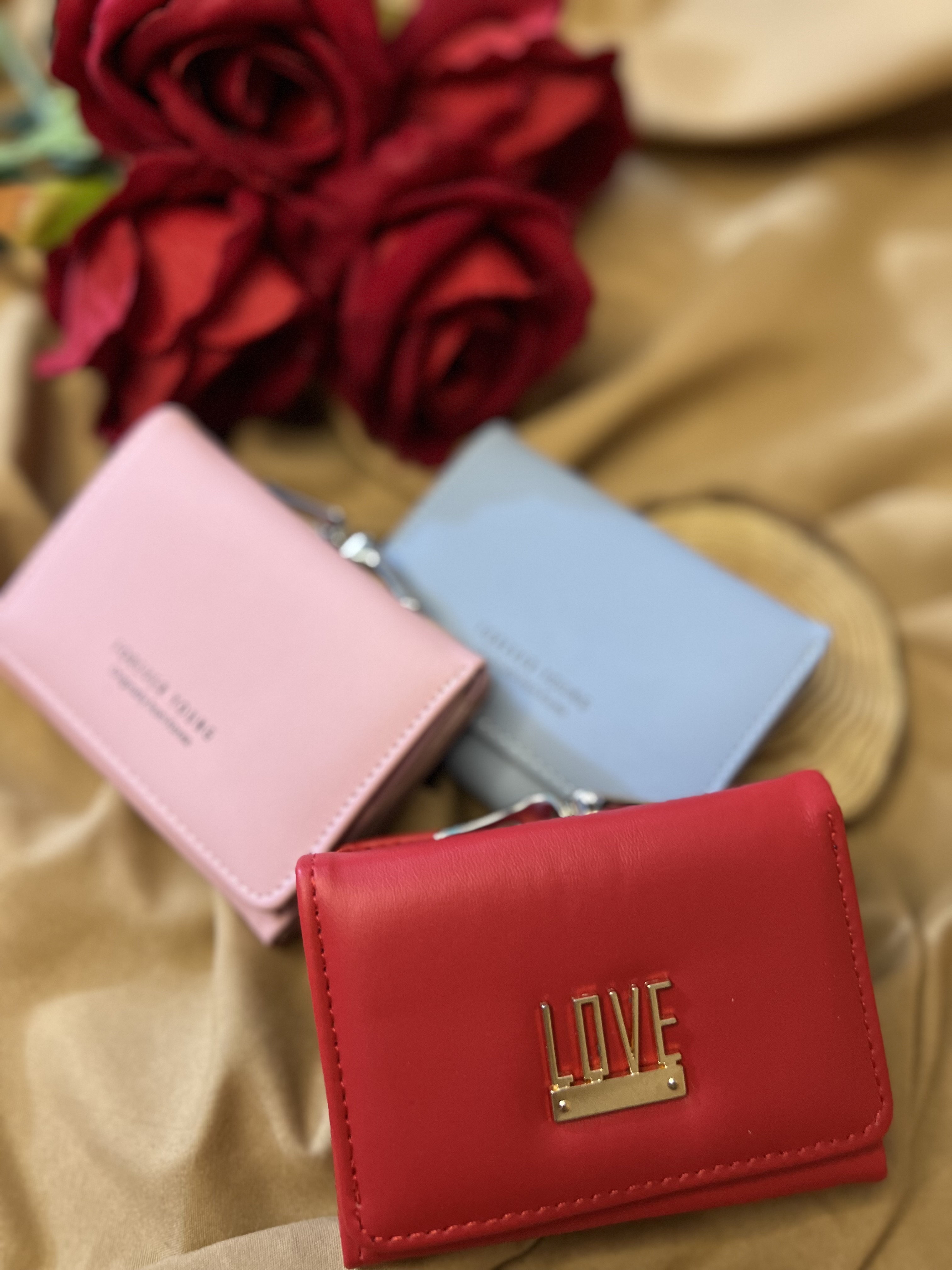 جزدان نسائي